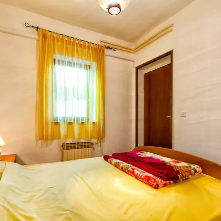 Apatments Anita, Guest house