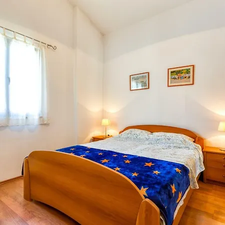 Pensión Apatments Anita, 3*
